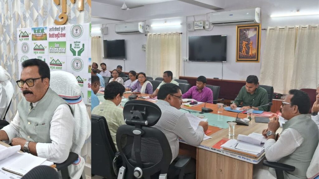 लोहरदगा सांसद सुखदेव भगत ने गुमला में अधिकारियों के साथ की समीक्षा बैठक, योजनाओं को लेकर दिये आवश्यक निर्देश