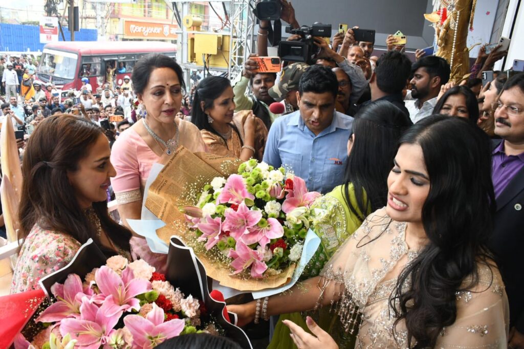 hemamalini ranchi, esha deol