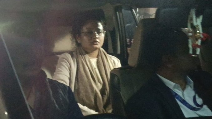 ईडी के शिकंजे में हेमंत, पत्नी कल्पना सोरेन पल-पल का ले रही हालचाल, 24 घंटे से सोई नहीं 1 kalpna