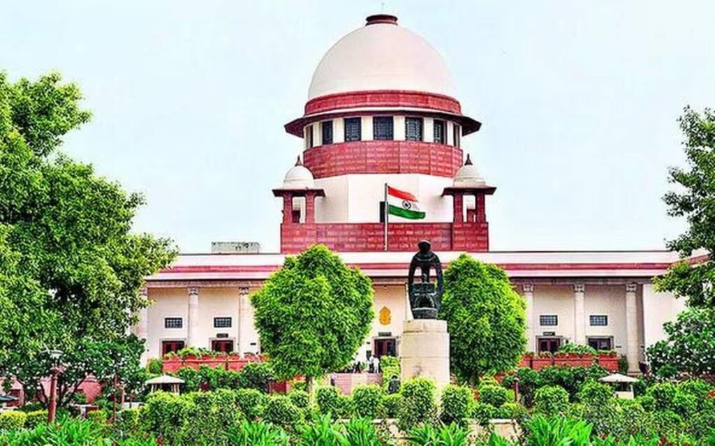 शिक्षकों को लेकर सुप्रीम कोर्ट का बड़ा फैसला,TET परीक्षा बिना नौकरी या प्रमोशन नहीं