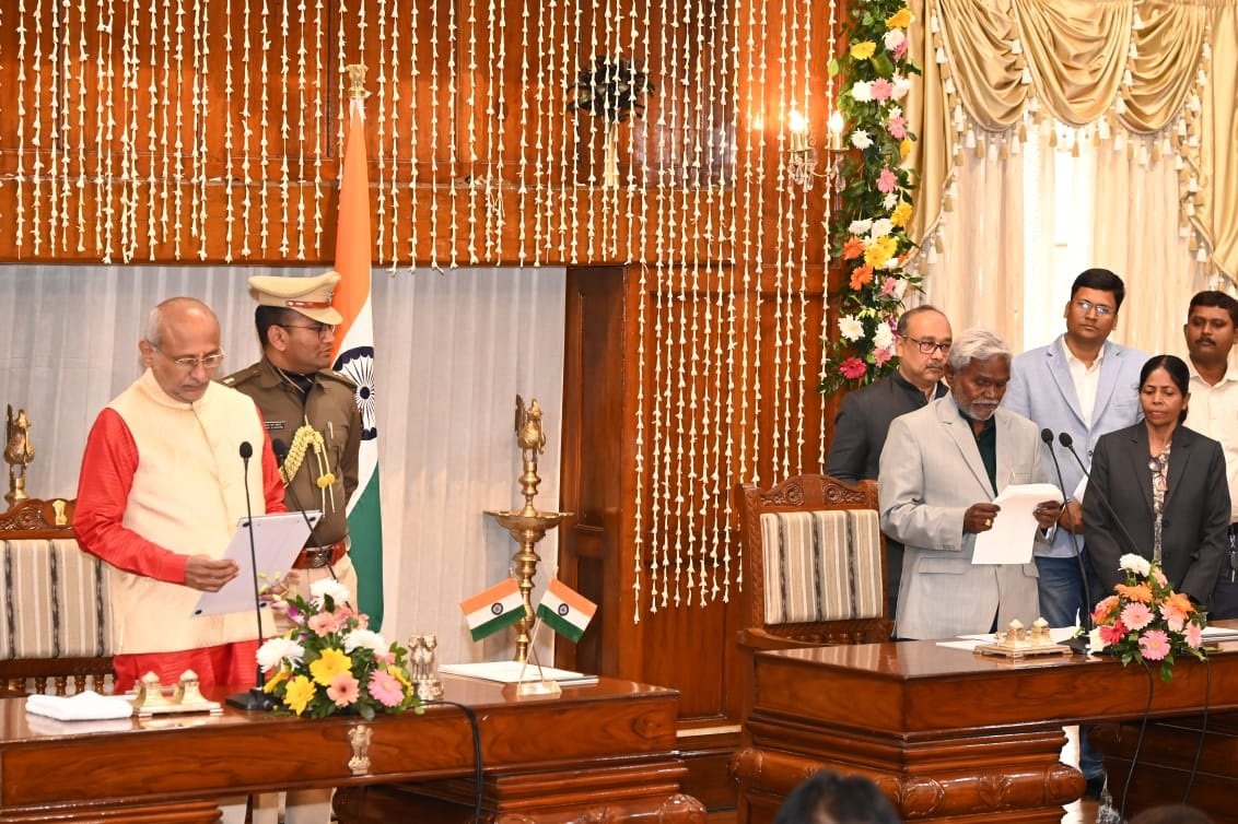 चंपई सोरेन सरकार का बहुमत परीक्षण आज, हेमंत सोरेन फ्लोर टेस्ट में होंगे शामिल 1 cm 1