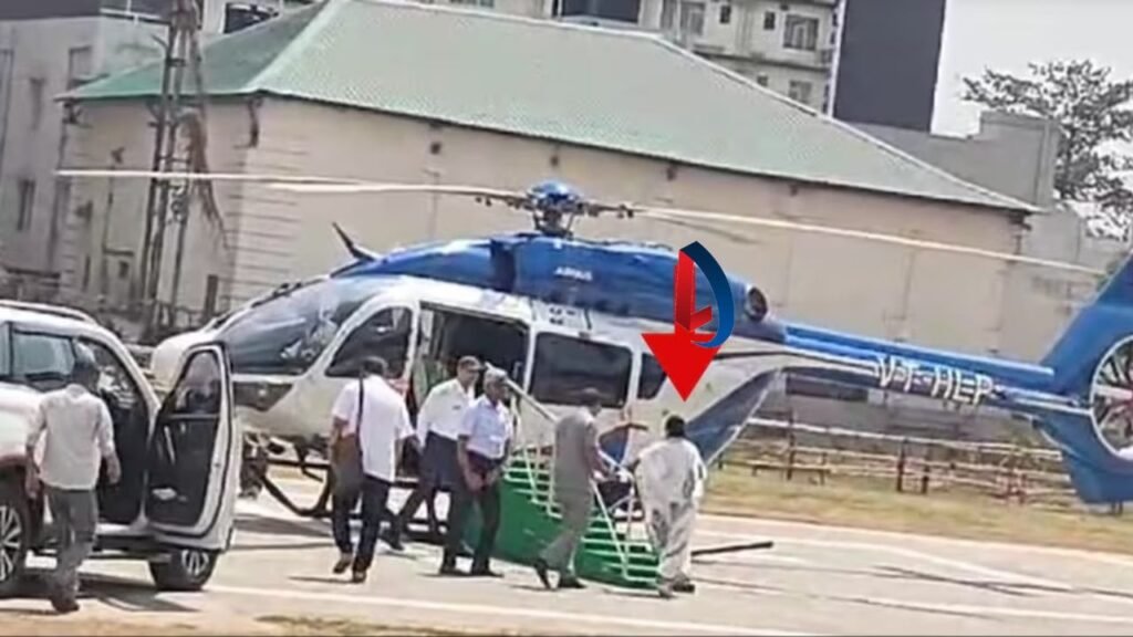 Mamta Banerjee फिर हुई चोटिल, हेलिकॉप्टर पर चढ़ते समय लड़खड़ाकर गिरी, कीर्ति आजाद के लिए प्रचार करने आई थी दुर्गापुर