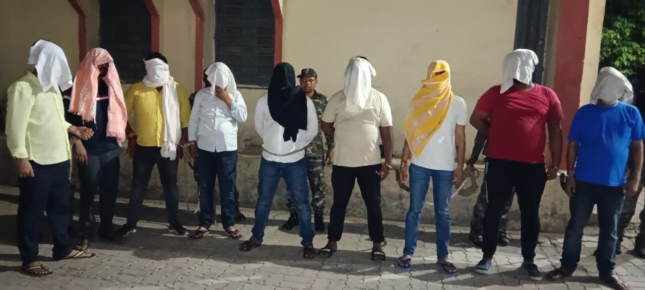 रांची के Xtreme Bar में डीजे सैंडी हत्याकांड और मारपीट मामले में अब तक चौदह गिरफ्तारियां, हत्या के आरोपी अभिषेक सिंह का पिता भी अरेस्ट 1 IMG 6953