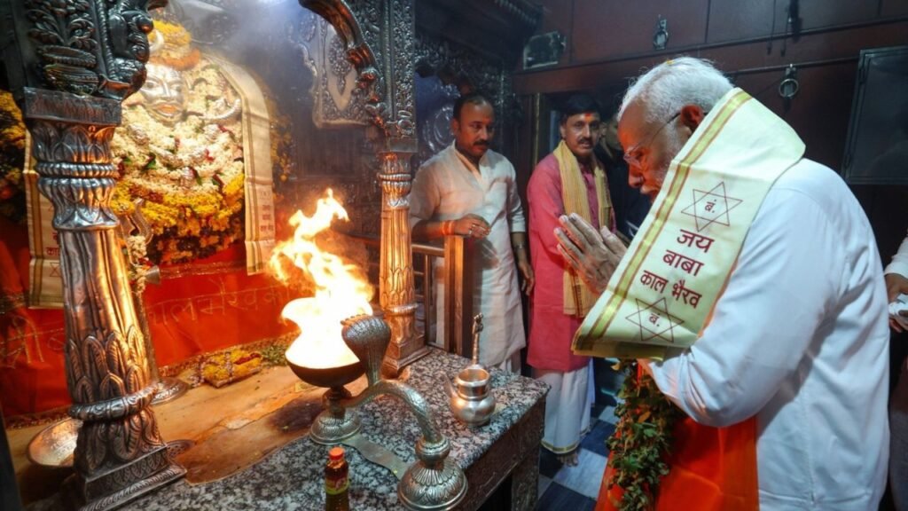 प्रधानमंत्री नरेंद्र मोदी ने दाखिल किया नामांकन, वाराणसी से लगातार तीसरे बार बने है उम्मीदवार 2 modi puja