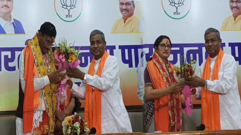 Modi 3.0 सरकार में मंत्री बनने के बाद पहली बार रांची पहुंची अन्नपूर्ण देवी और संजय सेठ का भव्य स्वागत