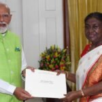 PM Modi ने राष्ट्रपति भवन पहुंचकर दिया इस्तीफा, कार्यवाहक पीएम बने रहेंगे, 7 जून को NDA संसदीय दल की बैठक में चुना जाएगा नेता