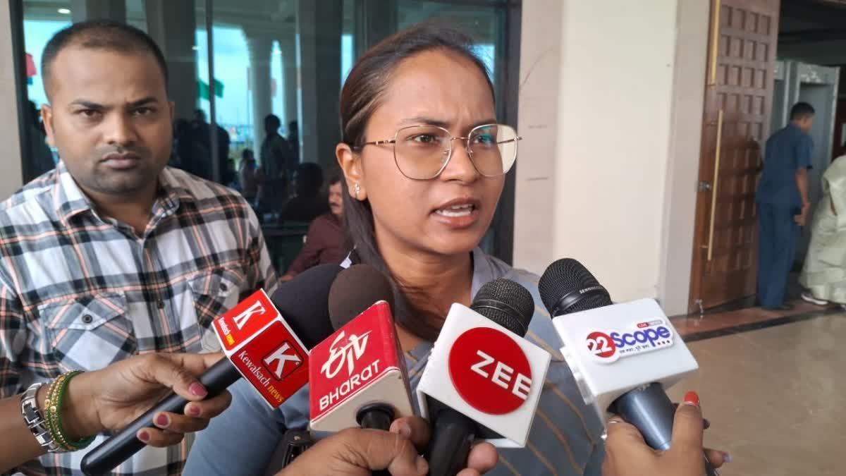 "रामगढ़ में मुखिया आज बिहारी बनता है" झारखंड को जन्मू कश्मीर और मणीपुर बनाएंगे, डेमोग्राफी पर शिल्पी नेहा तिर्की के बयान पर बवाल