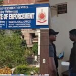 ED की टीम रांची DC ऑफिस में कर रही है कागजातों की जांच, जमीन घोटाला में म्यूटेशन को लेकर पड़ताल जारी