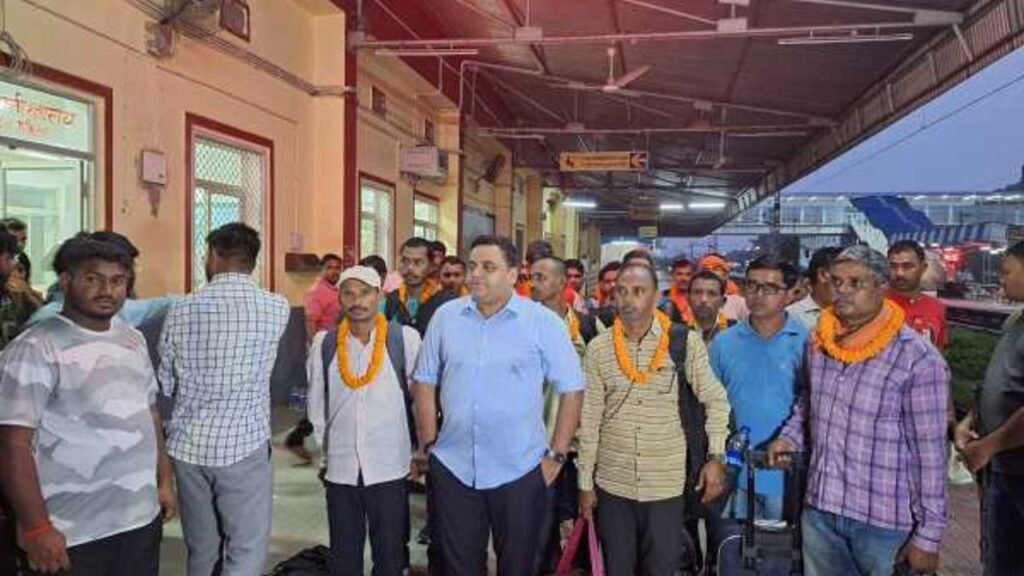 कैमरून में फंसे झारखंड के 27 प्रवासी मजदूर की हुई वतन वापसी