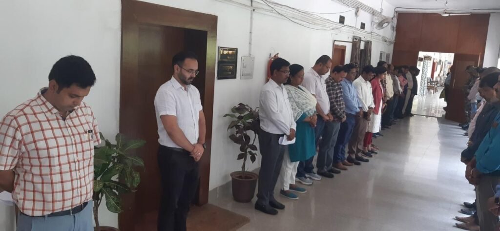 7e04725f 8609 4d75 8405 2981657b8478