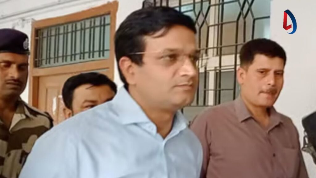 जमीन घोटाले में आरोपी रांची के पूर्व DC छवि रंजन को जमानत