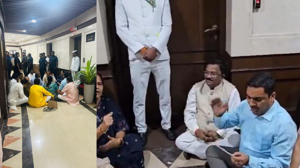 निलंबित बीजेपी विधायकों का हेमंत सोरेन के चैंबर के बाहर प्रदर्शन, मुख्यमंत्री हमें जवाब दो के लगा रहे है नारे