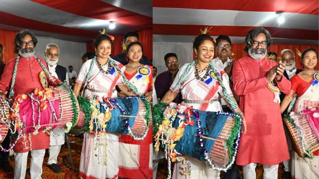 भाई बहन के अटूट प्रेम के करम पूजा में शामिल हुए हेमंत सोरेन और कल्पना सोरेन, ढोल की थाप पर भी खूब झूमे