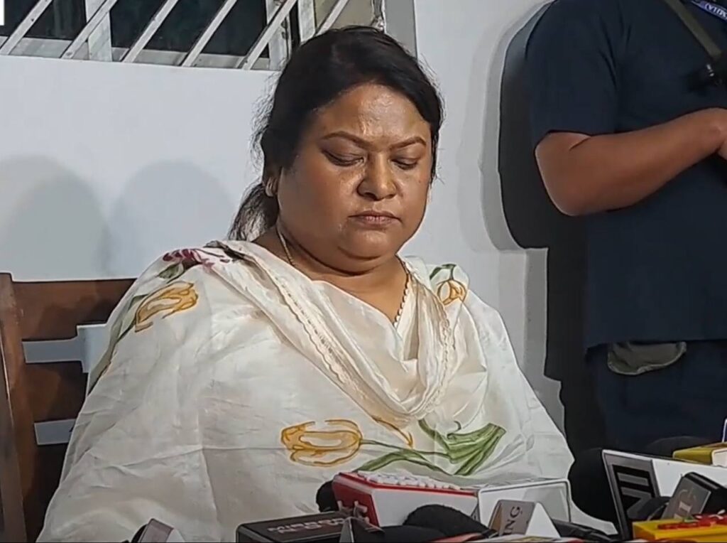 सीता सोरेन ने PA पर लगाया धोखाधड़ी का आरोप, फर्जी हस्ताक्षर कर की अवैध निकासी