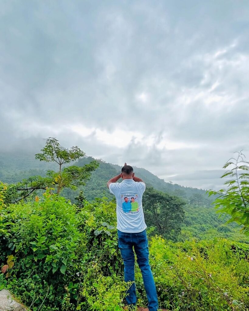 झारखंड विधानसभा चुनावः देखिए नामांकन से पहले किसकी उतरी आरती, किसी ने पूजा पहाड़, किस ने लिया आशीर्वाद 5 Image 24 10 24 at 12.06 PM