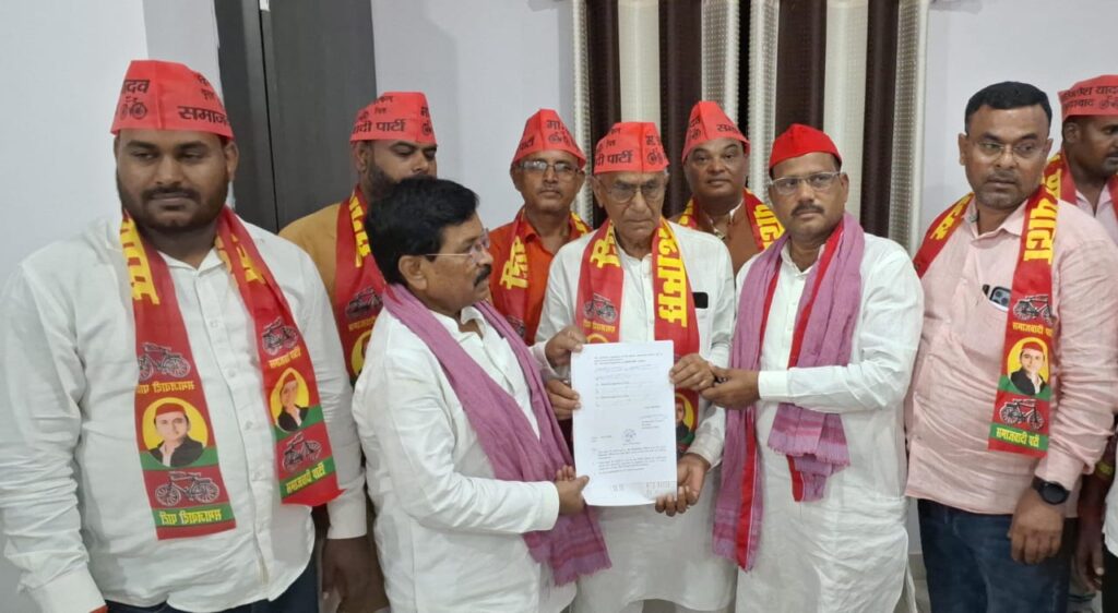 कांग्रेस विधायक उमाशंकर अकेला समाजवादी पार्टी में हुए शामिल, बरही से पार्टी ने काट दिया था टिकट