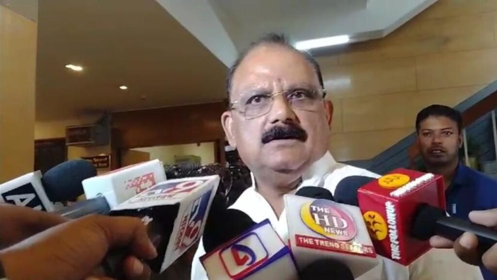 ED रेड पर बोले मिथिलेश ठाकुर, BJP में जाने का बनाया जा रहा है दवाब, मंत्री के गढ़वा स्थित आवास पर भी छापेमारी जारी