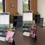 स्कूल छोड़कर सब्जी लाने चले गए मास्टर साहब, टोला सेवक के भरोसे छात्र, ACS सिद्धार्थ ने किया वीडियो कॉल तो खुल गई पोल