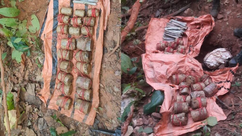 चाईबासा के पोड़ाहाट जंगल से 21 आईईडी बम के साथ 55 पीस जिलेटिन बरामद