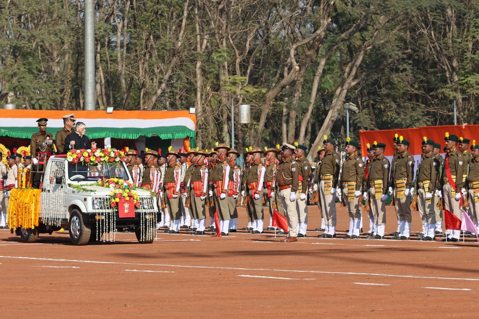 राज्यपाल संतोष गंगवार ने मोरहाबादी में फहराया झंडा, झारखंड को दिया ये संदेश... 3 WhatsApp Image 2025 01 26 at 16.48.09 1