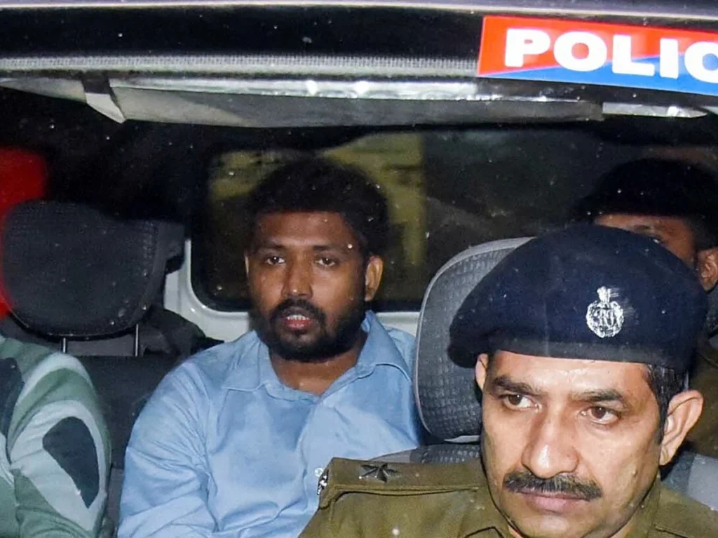 खान सर को कोर्ट से मिली बड़ी राहत, गिरफ्तारी पर अगले आदेश तक लगी रोक