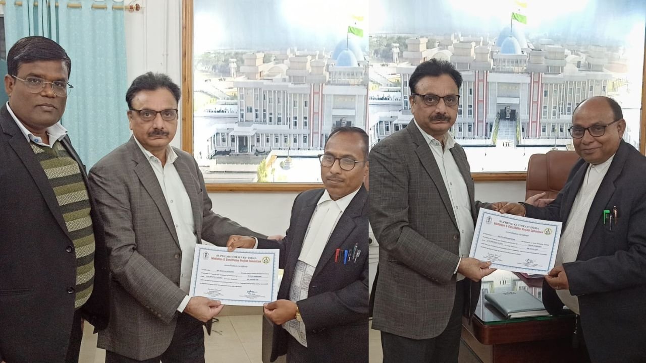 हेमंत सिन्हा और मोहम्मद नसीम अंसारी को सुप्रीम कोर्ट ने किया सम्मानित