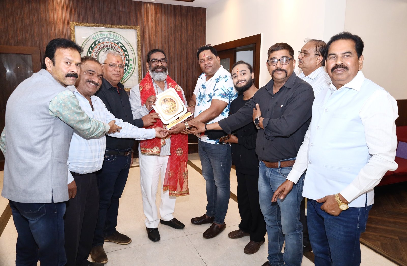 d8e892d8 d2f4 42cc 9940 e0923ab58029