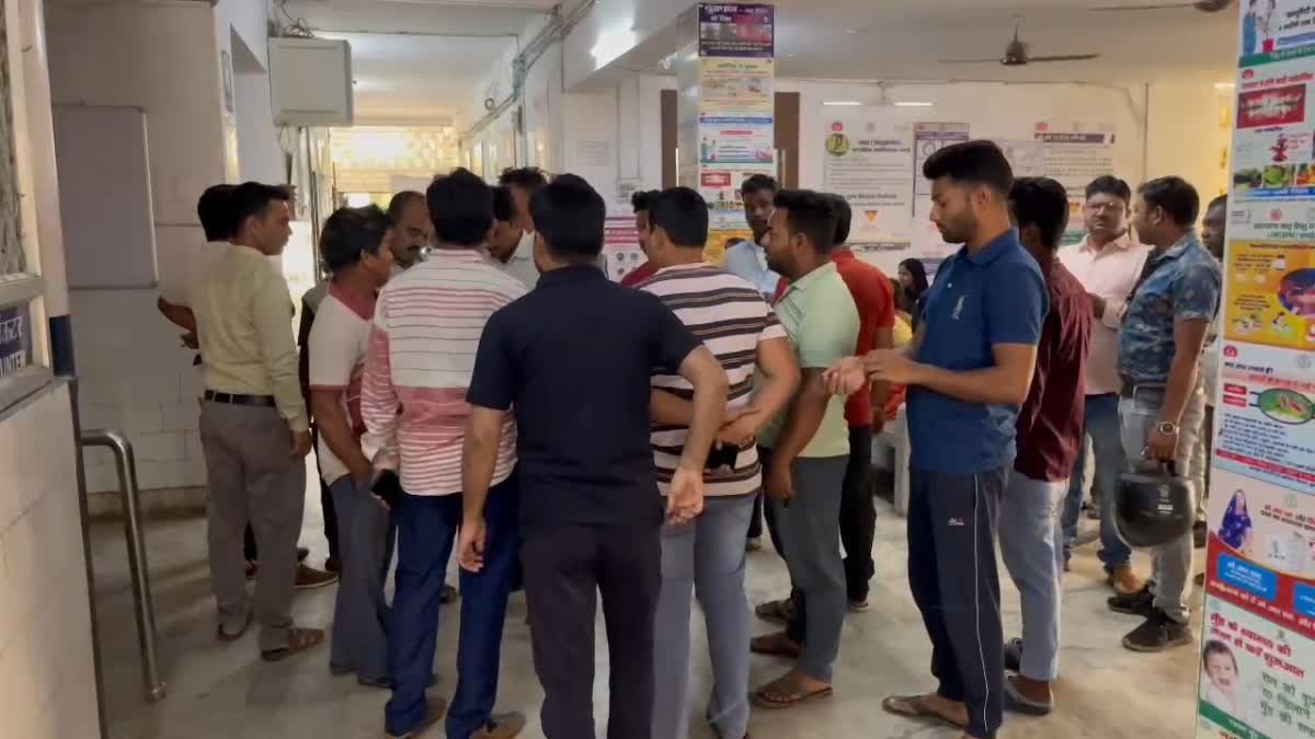 गिरिडीह में दीवार के विवाद को लेकर दो परिवारों में हिंसक झड़प, पिता की हत्या, पुत्र की हालत गंभीर