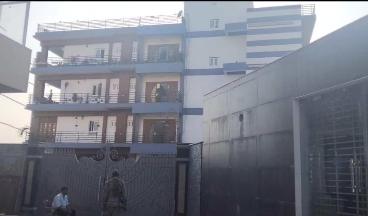 धनबाद के कोयला कारोबारियों के ठिकाने पर GST की छापेमारी, पटना से आई टीम में मारा रेड