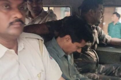 बोकारो में ACB की बड़ी कार्रवाई, गोमिया प्रखंड अंचल कार्यालय का राजस्व कर्मी रिश्वत लेते गिरफ्तार