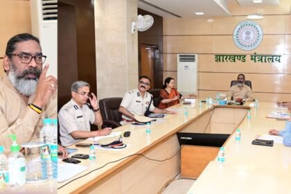 होली, ईद और सरहूल को लेकर सीएम हेमंत सोरेन ने की हाईलेवल मीटिंग, शरारती तत्वों से सख्ती से पिपटने का दिया निर्देश