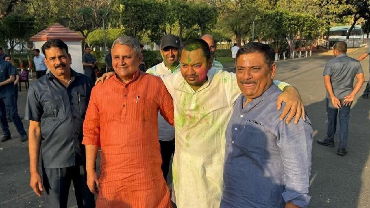 नीतीश कुमार के बेटे निशांत की पॉलिटिकल लॉन्चिंग की जिम्मेदारी संजय झा और विजय चौधरी ने अपने कंधों पर उठाई