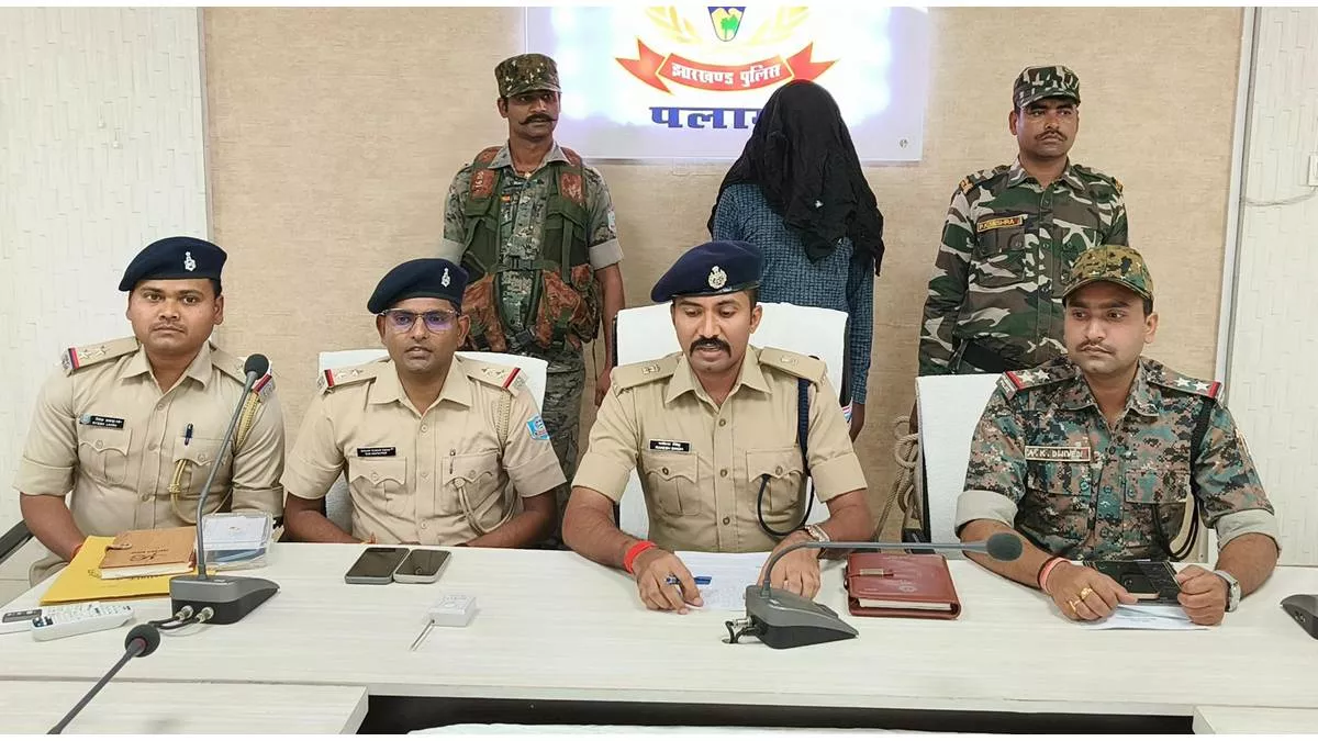 बिहार-झारखंड को मोस्ट वांटेड नक्सली पलामू से गिरफ्तार, एक लाख रुपये का था इनाम
