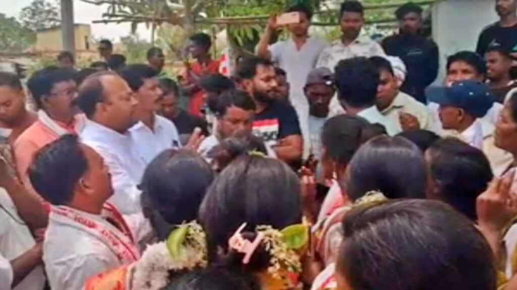 सरहुल शोभा यात्रा के दौरान पिठोरिया में हुए हमले को लेकर आदिवासी समाज में विरोध, कार्रवाई के लिए 24 घंटे का अल्टीमेटम