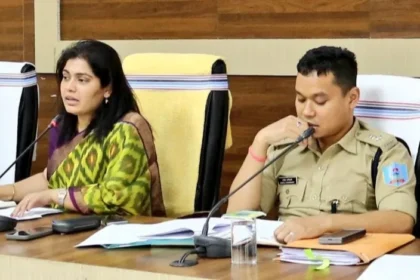 BSL प्रबंधन ने विस्थापित अप्रेंटिस संघ की सभी मांगों को माना, DC के हस्तक्षेप के बाद मुख्य महाप्रबंधक हरी मोहन झा हिरासत में लिये गये