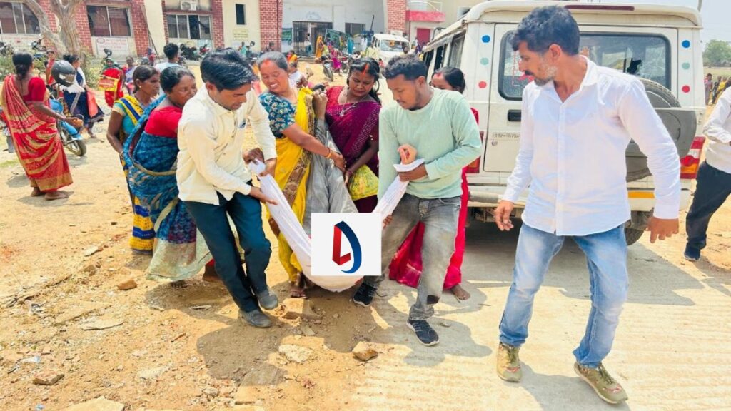 आंदोलनकारियों ने CO को बनाया बंधक, अंचल कार्यालय के बाहर जमकर हुई झड़प, पुलिस ने किया लाठीचार्ज, कई लोग घायल