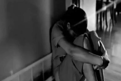 प्रिंसिपल पर लगा छात्रा से गंदी बात करने का आरोप, रात में कॉल करने का बनाता था दवाब