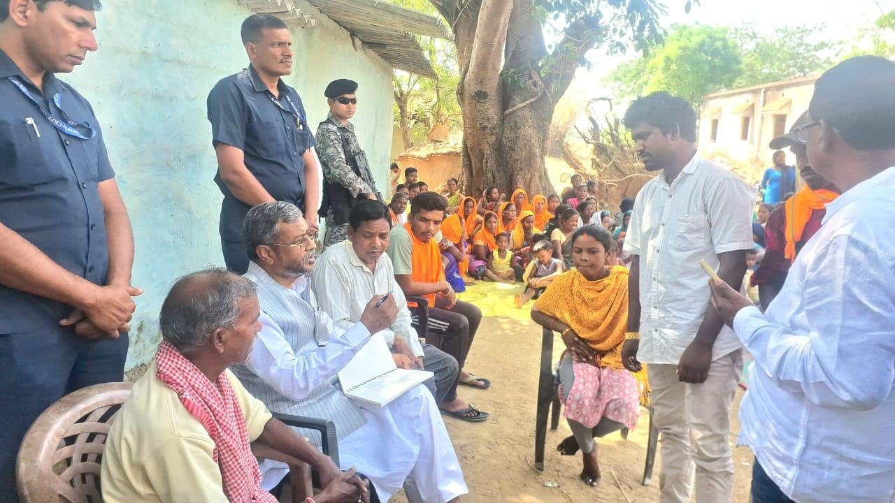 पिठौरिया पहुंचे बाबूलाल