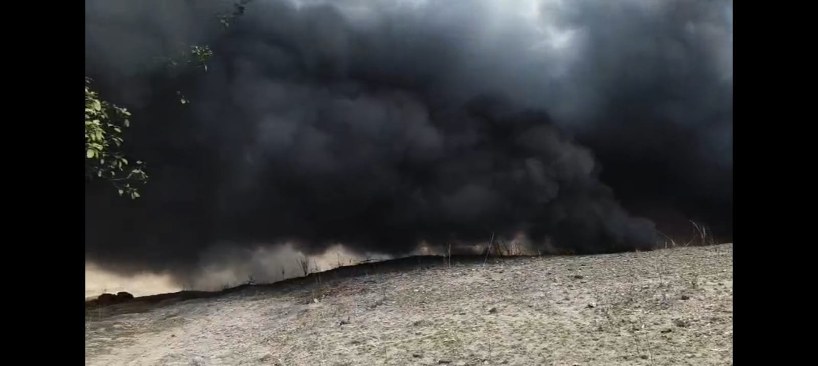 Video: Terrible fire inside the mine in Ramgarh, coal burning underground