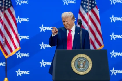 donald trump pause tarrif