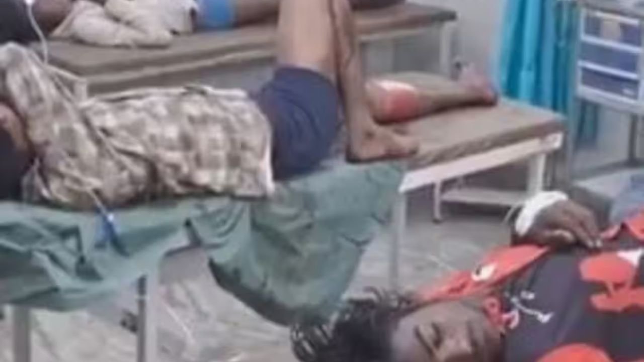 ट्रेन छूटी तो रात में पिता के साथ स्टेशन पर रुक गई... रेलवे स्टेशन पर लड़की से गैंगरेप, पुलिस ने आरोपियों का किया एनकाउंटर