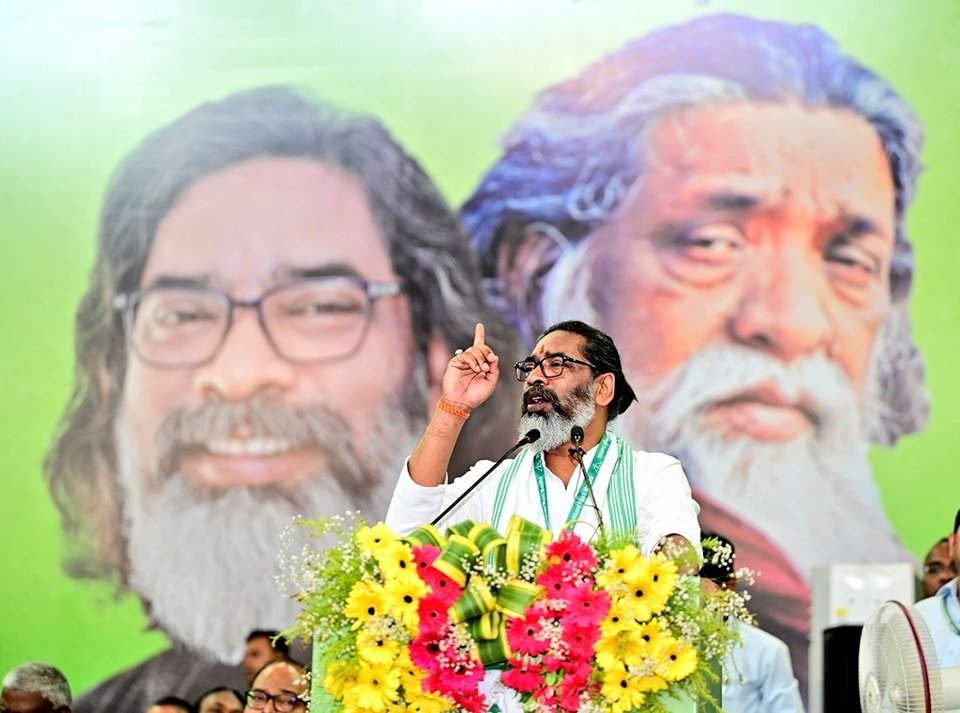 दिशोम गुरु शिबू सोरेन की जयंती पर 5000 छात्रों से संवाद करेंगे मुख्यमंत्री हेमंत सोरेन, गुरुजी क्रेडिट कार्ड योजना का दिया जायेगा लाभ