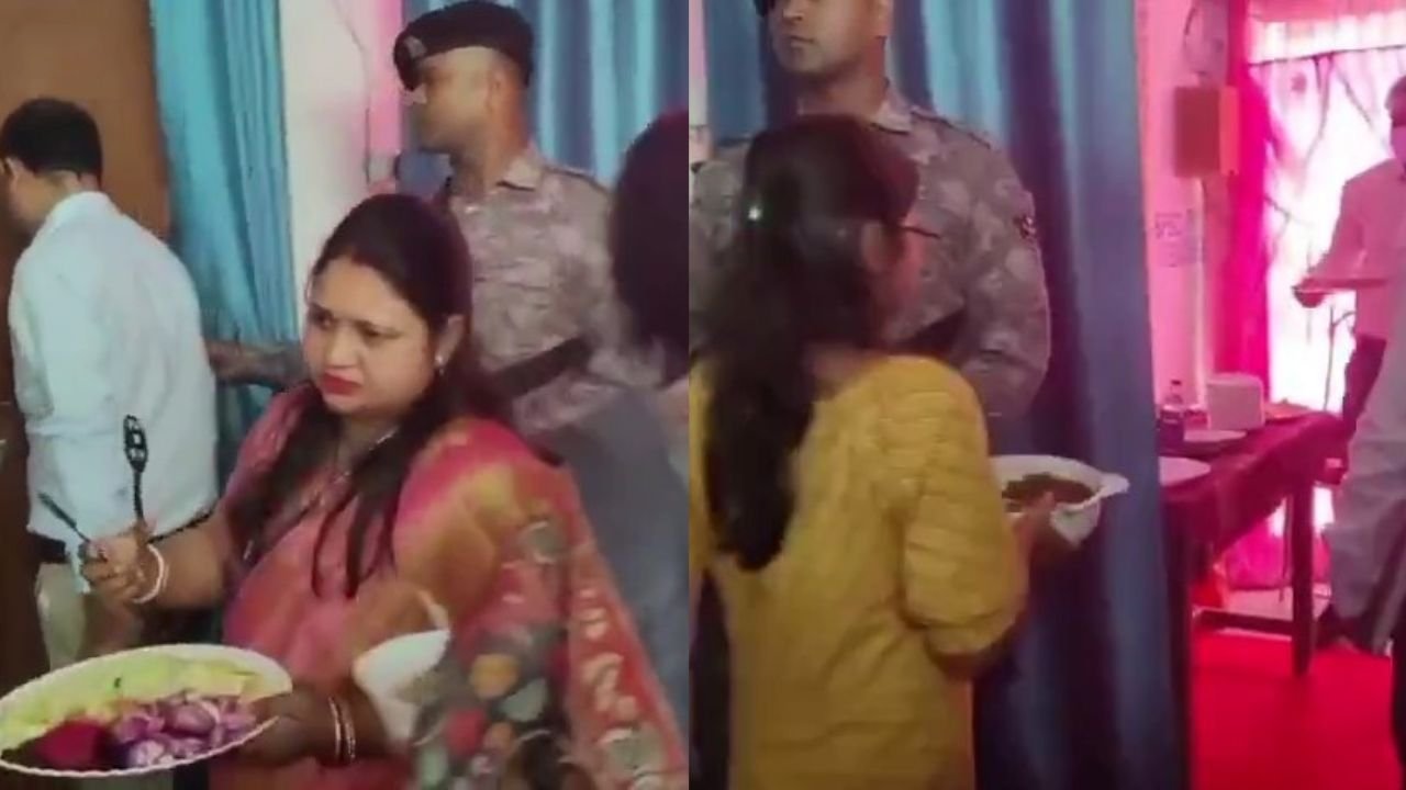 बिहार के डिप्टी सीएम और मंत्री के लिए अधिकारी बने वेटर! मुंगेर में खाना खिलाने नजर आए नीतीश सरकार के अफसर
