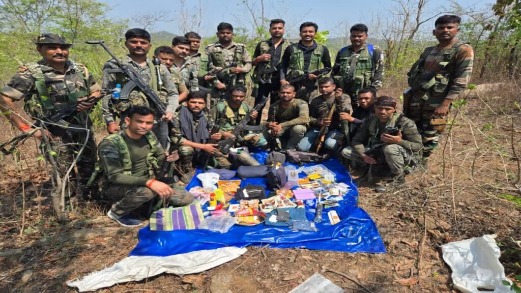 पलामू में पुलिस और TSPC के बीच मुठभेड़, भारी मात्रा में नक्सल सामग्री की गई बरामद