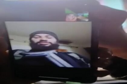 एनकांउटर से पहले आतंकी को समझाती रही मां, बेटा सरेंडर कर दे, मुठभेड़ से पहले आमिर का VIDEO आया सामने