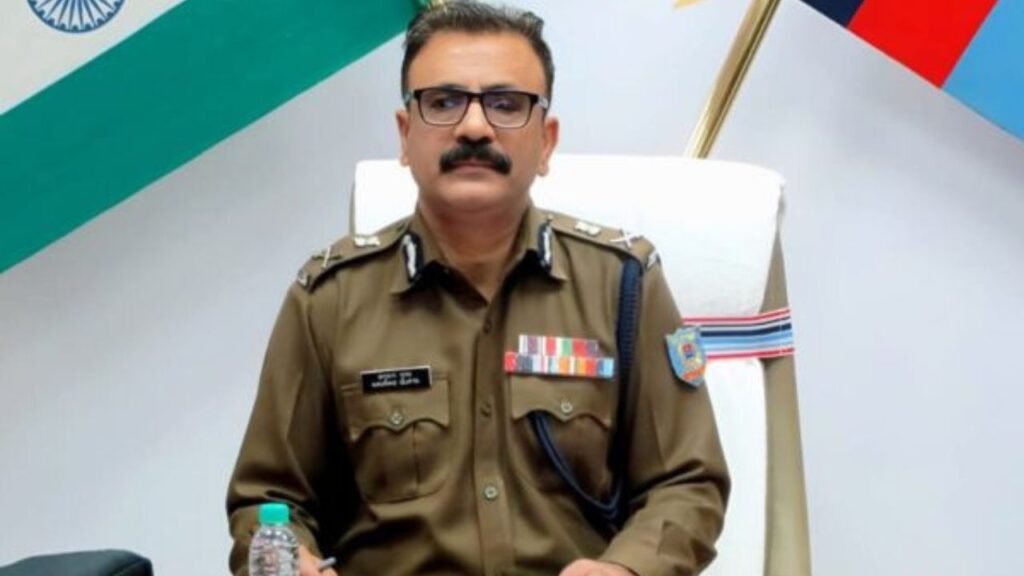 पूर्व DGP अनुराग गुप्ता के खिलाफ थाने में शिकायत, आपराधिक गिरोहों से सांठगांठ और करोड़ों की उगाही का आरोप