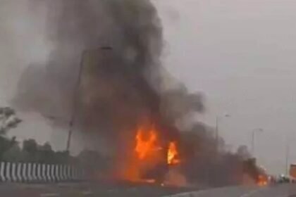 दिल्ली से बिहार जा रही बस में लगी आग, 5 लोगों की जिंदा जलने से मौत, ड्राइवर और कंडक्टर ने कूदकर बचाई जान