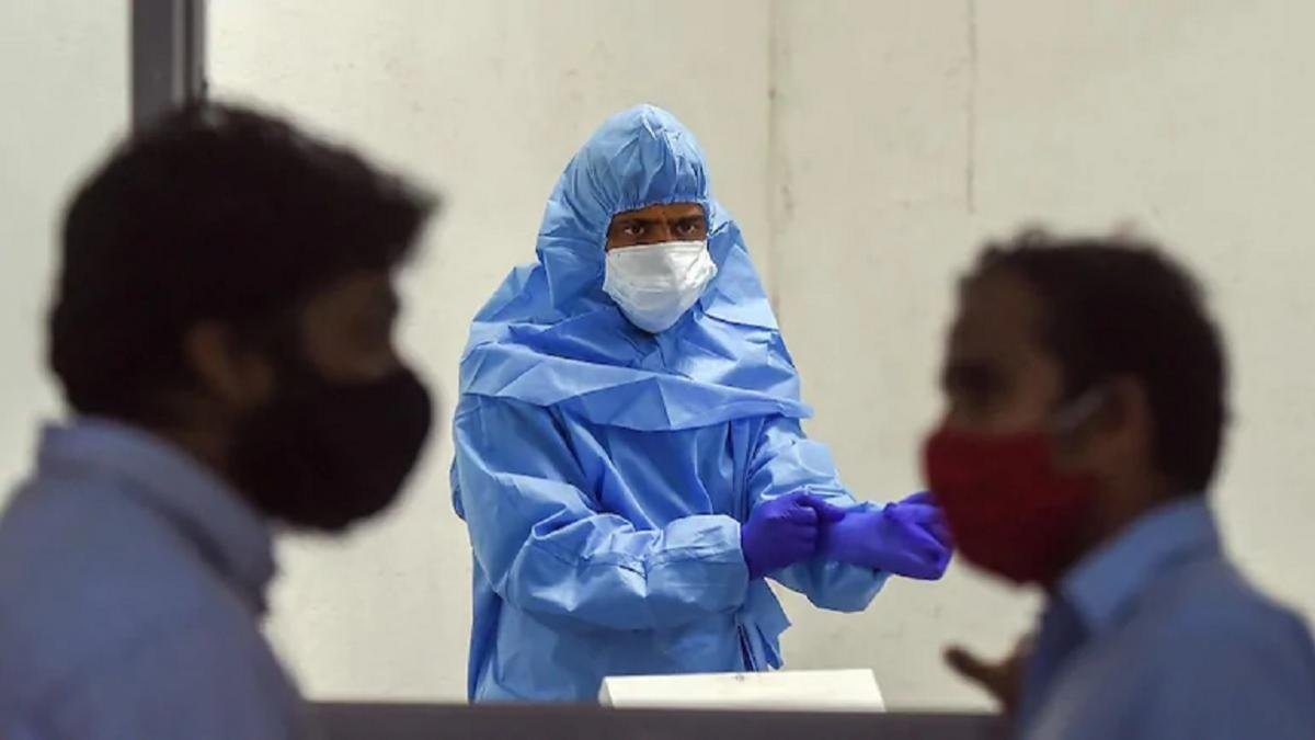 बिहार में कोरोना के नये वेरिएंट की एंट्री, डॉक्टर समेत दो पाए गए पॉजिटिव