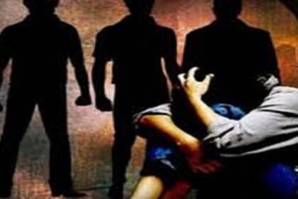 दुमका में नाबालिग आदिवासी से गैंगरेप, प्रेमी की पिटाई, पुलिस ने पांच आरोपी को हिरासत में लिया