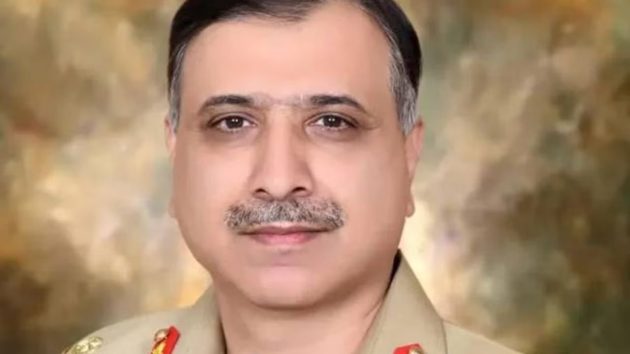 भारत के डर से पाकिस्तान ने अपना राष्ट्रीय सुरक्षा सलाहकार बदला, ISI चीफ असीम मलिक को दी जिम्मेदारी